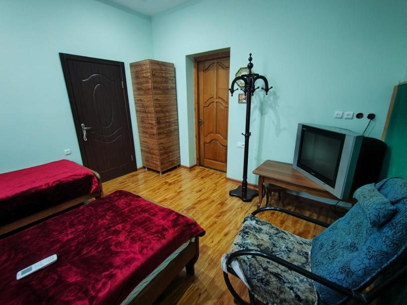 Guest House Nadejda room 3